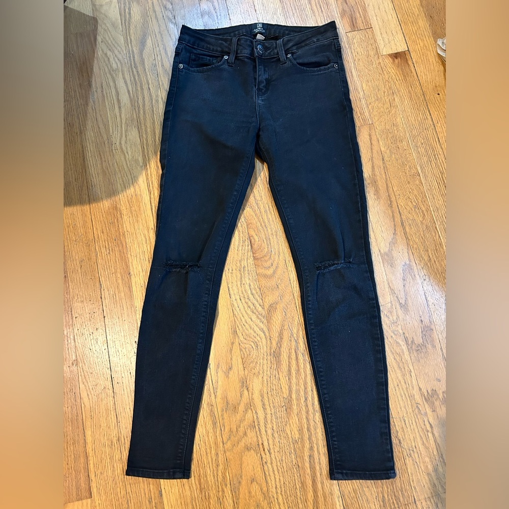 Just Black jeans size 25!